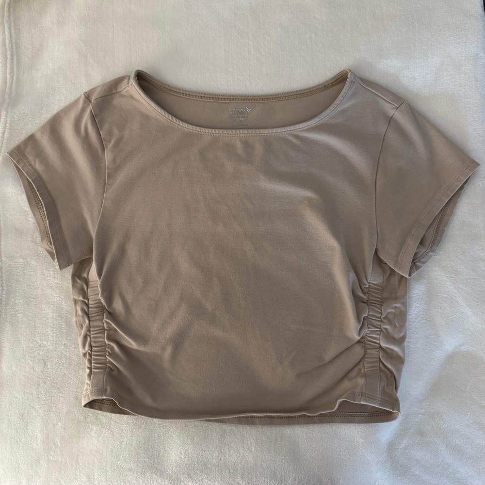 Old Navy - Active Powerchill Crop Top